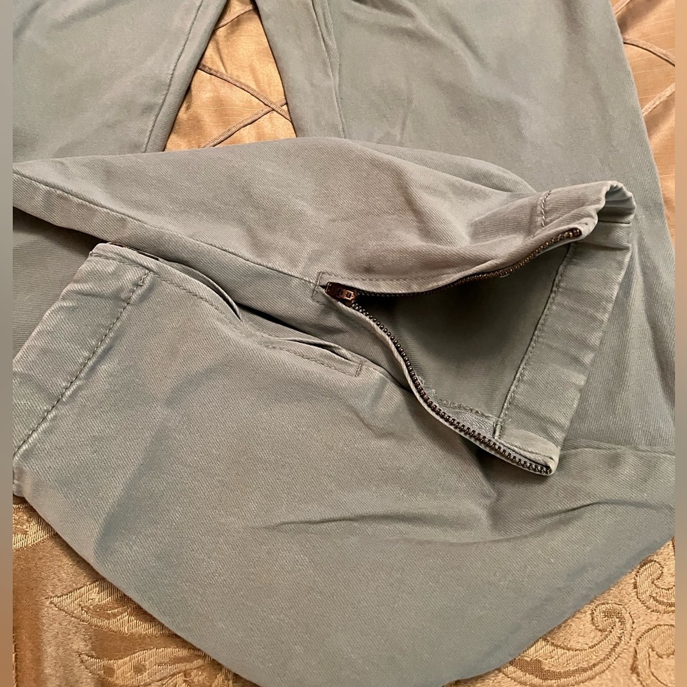 Ann Taylor Loft/women’s light green pants, size 4 - Picture 3 of 6